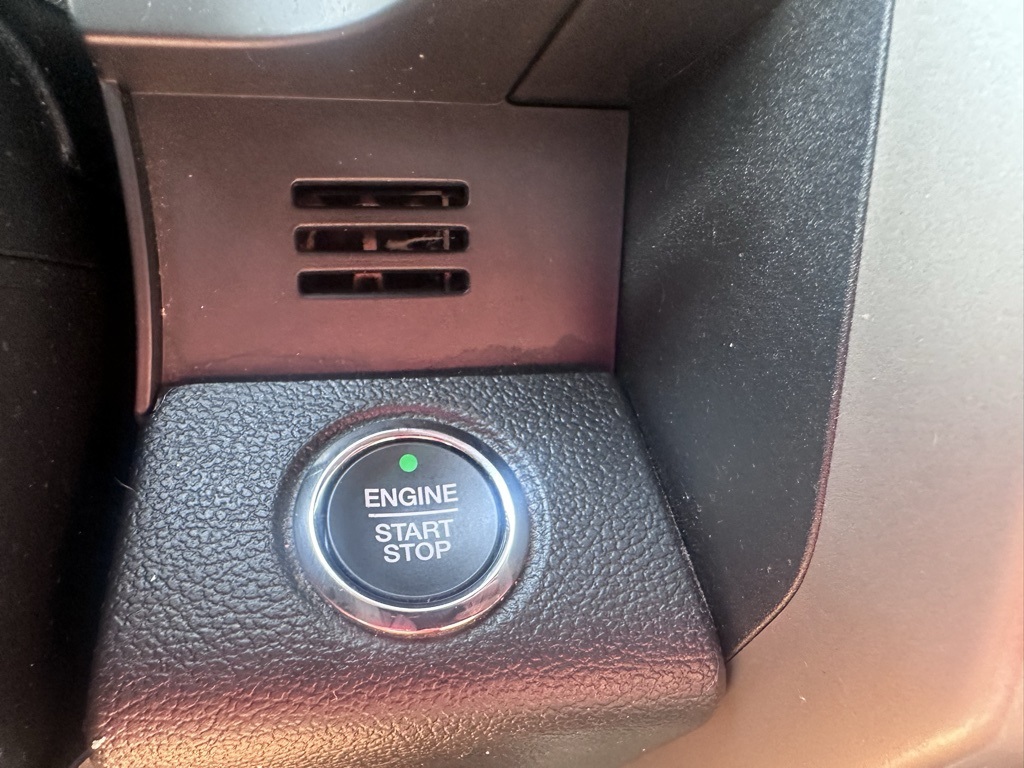 2020 Ford F-150 Lariat photo 9