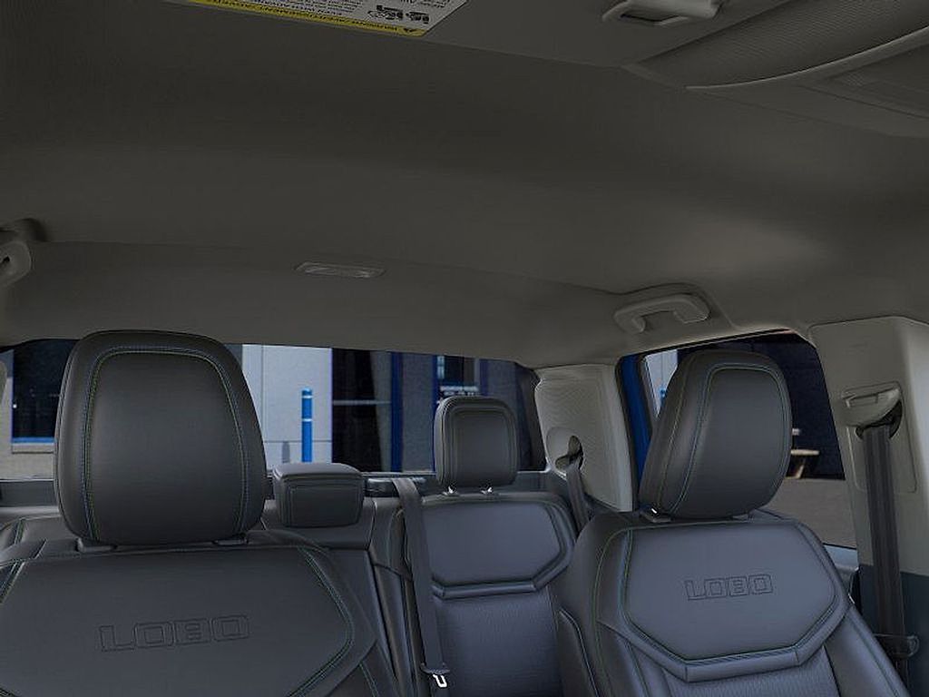2025 Ford Maverick photo 11
