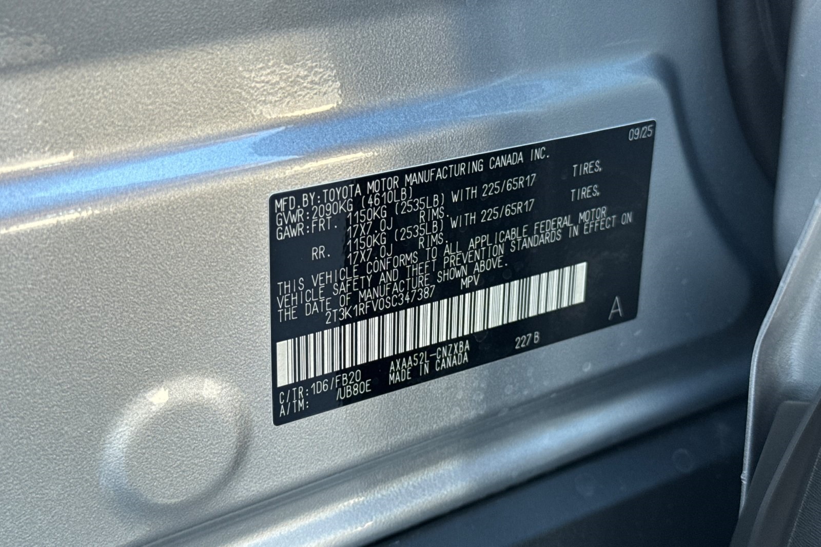 2025 Toyota RAV4 LE photo 26