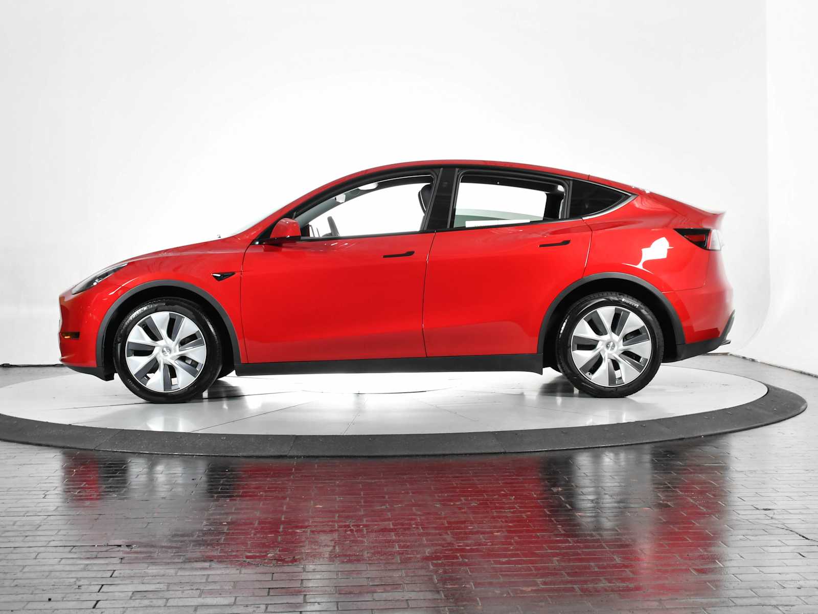 Used 2023 Tesla Model Y Long Range with VIN 7SAYGDEE7PA139371 for sale in Dallas, TX