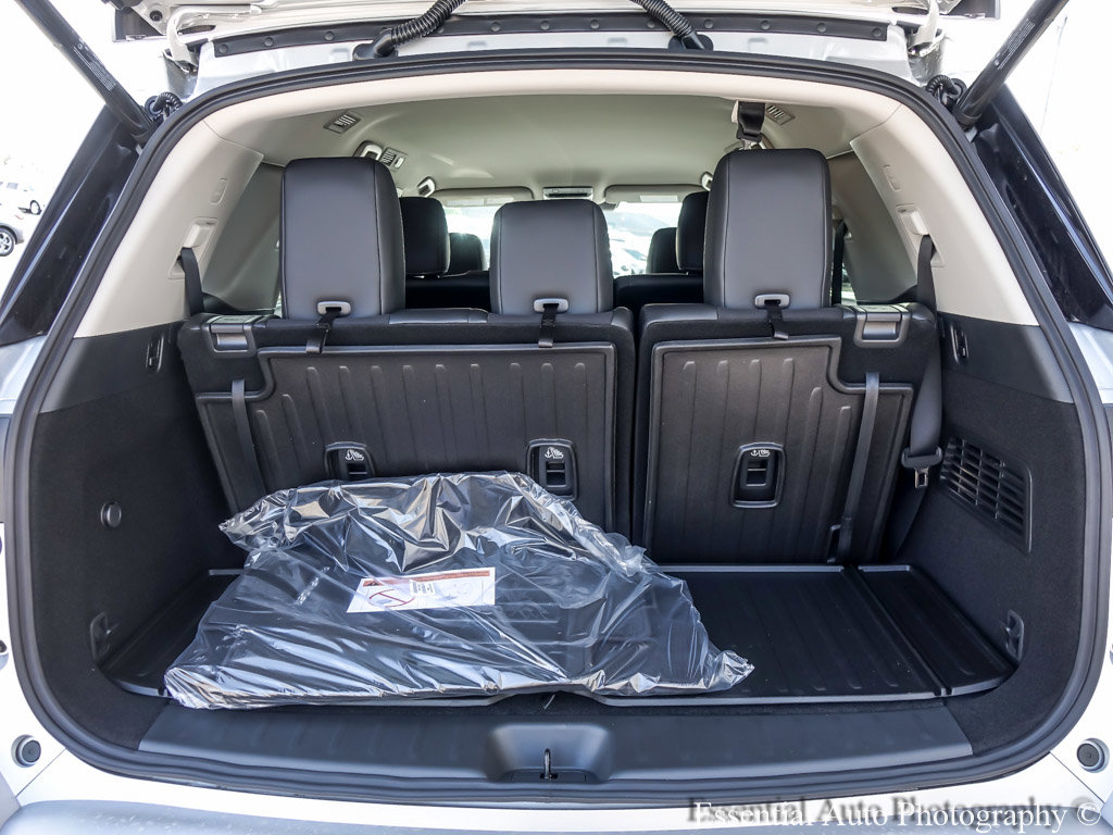 2025 Nissan Pathfinder SL photo 21