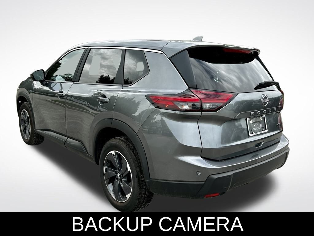 2024 Nissan Rogue SV photo 5