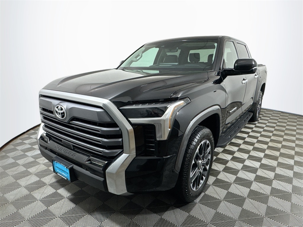 2022 Toyota Tundra Limited's photo
