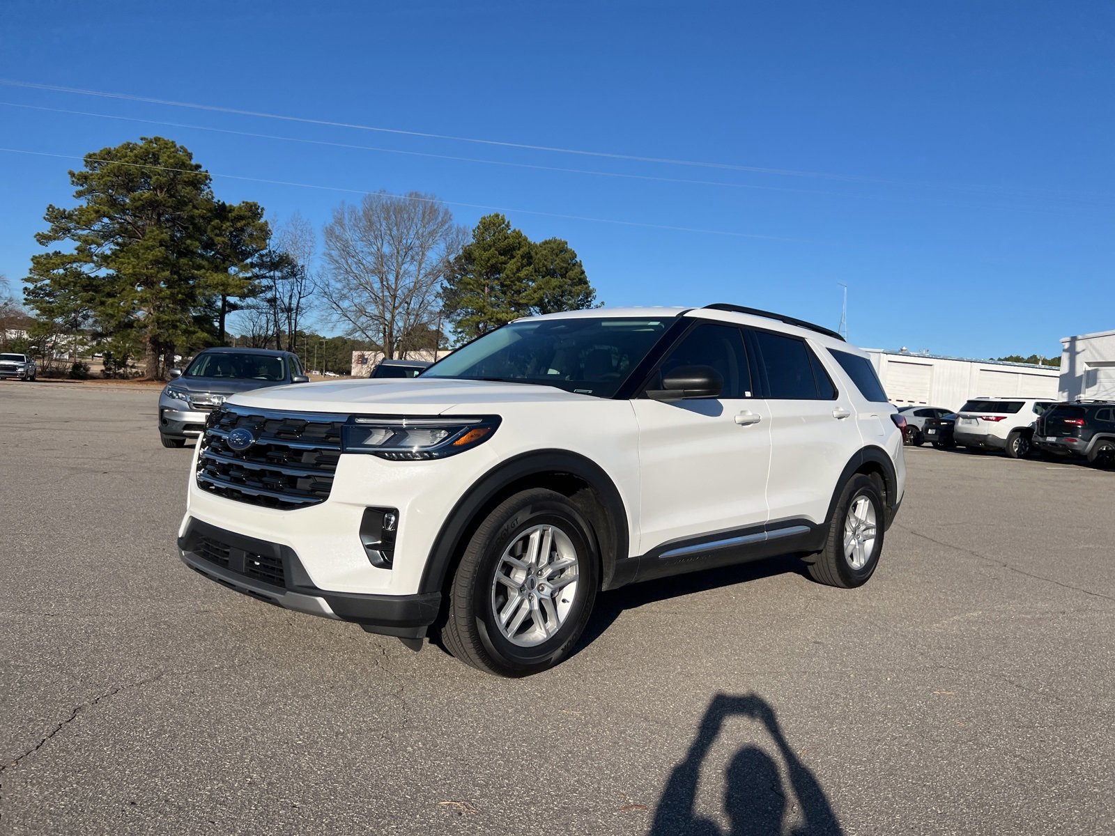 2025 Ford Explorer Active's photo