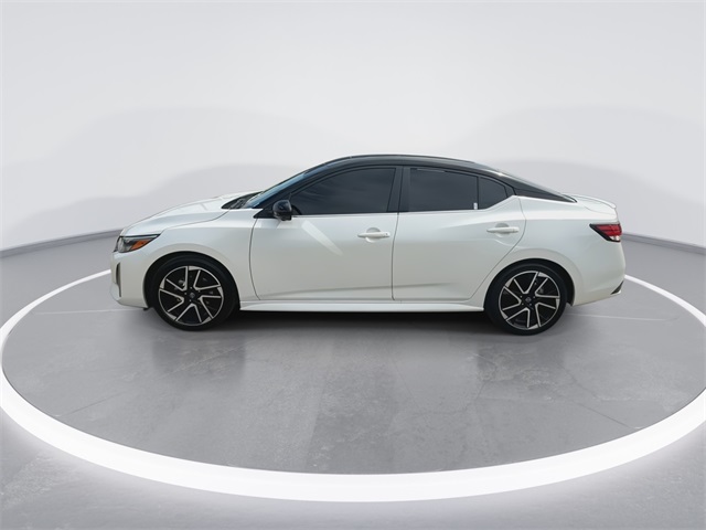 2025 Nissan Sentra SR photo 5