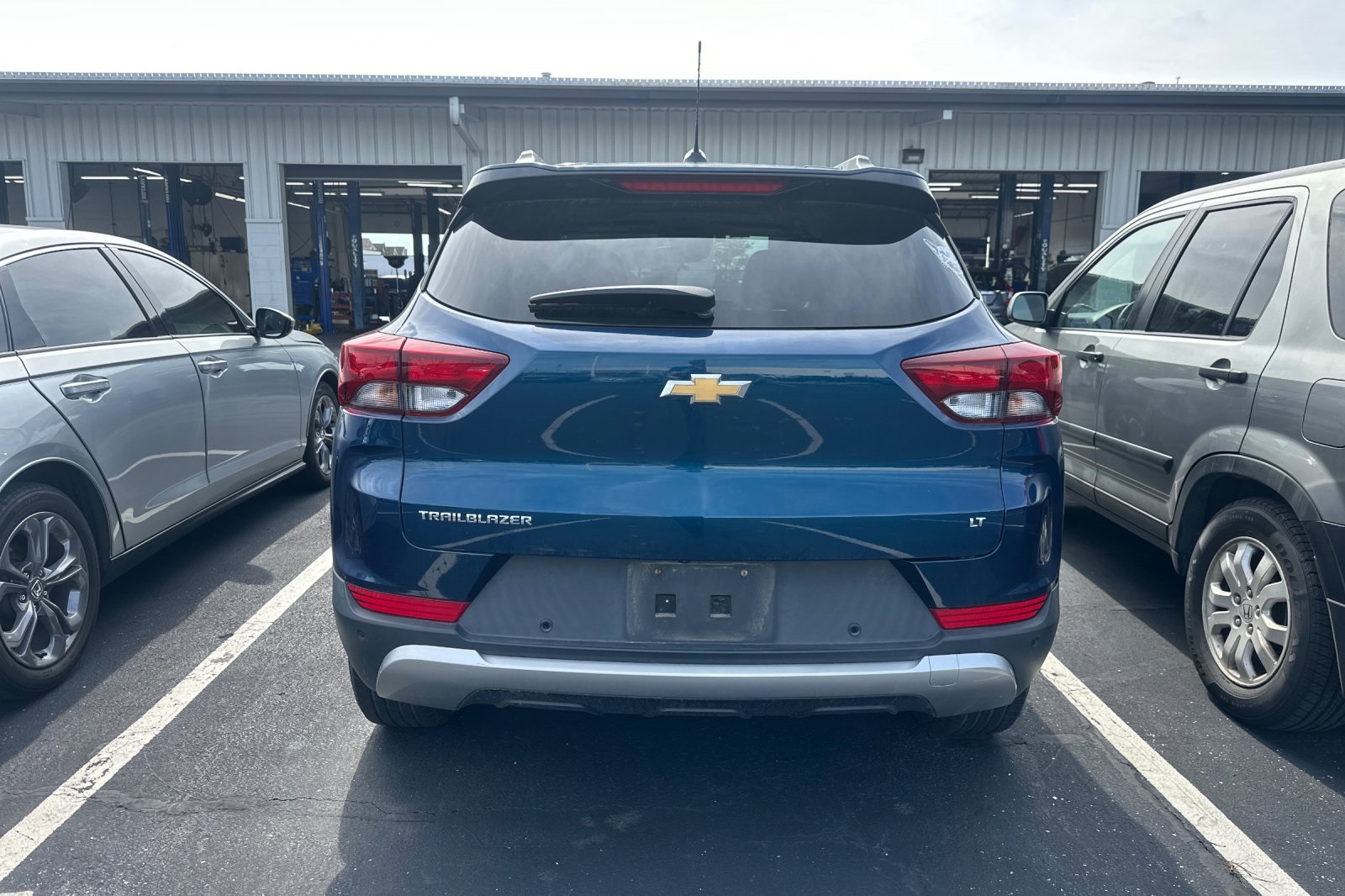 2021 Chevrolet Trailblazer LT photo 3