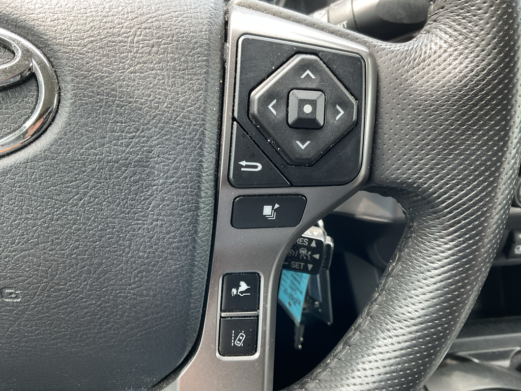 2019 Toyota Tacoma SR5 photo 16