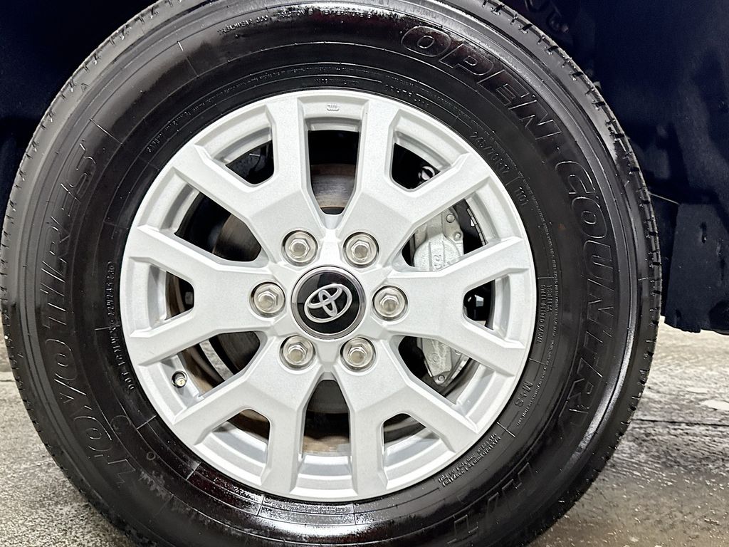 2024 Toyota Tacoma SR5 photo 29