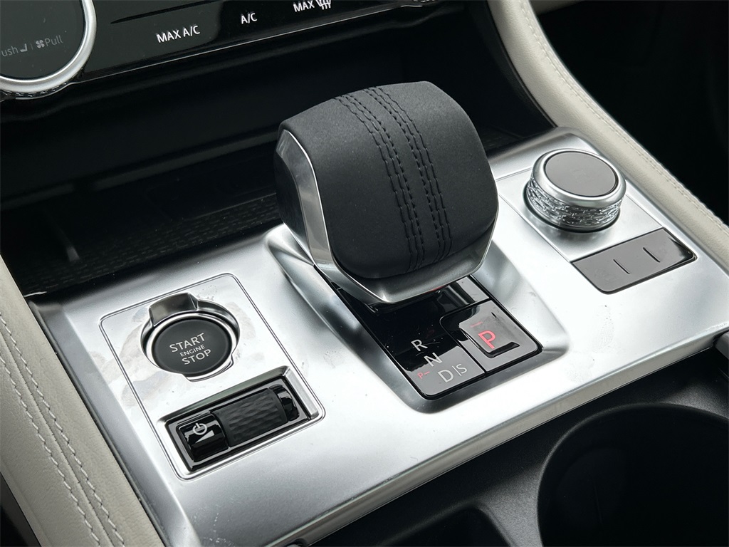 2026 Jaguar F-PACE P250 R-Dynamic S photo 18
