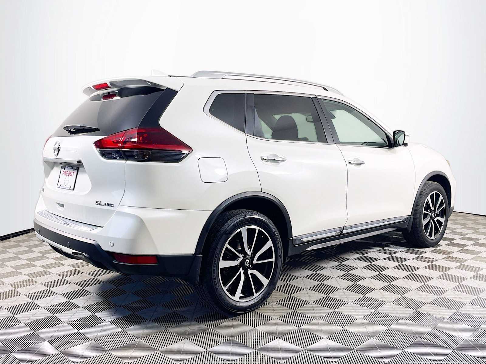 2020 Nissan Rogue SL photo 4