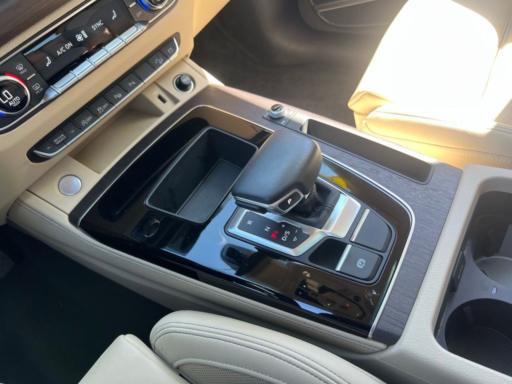 2021 Audi Q5 45 Prestige photo 31