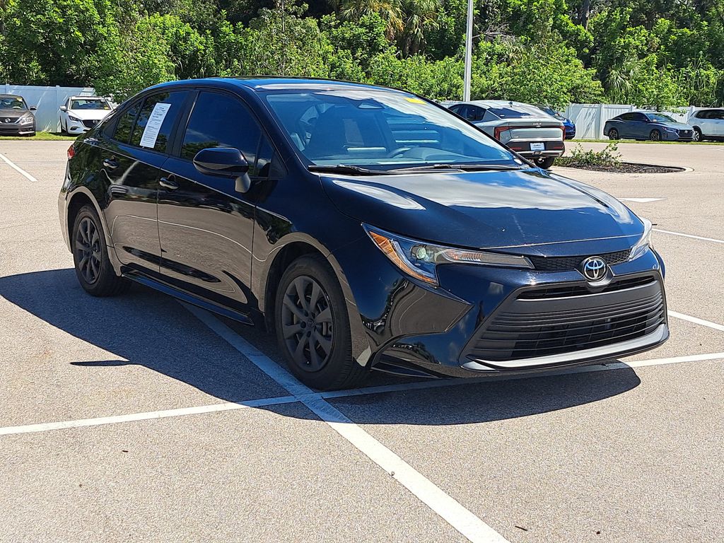 2024 Toyota Corolla LE photo 2