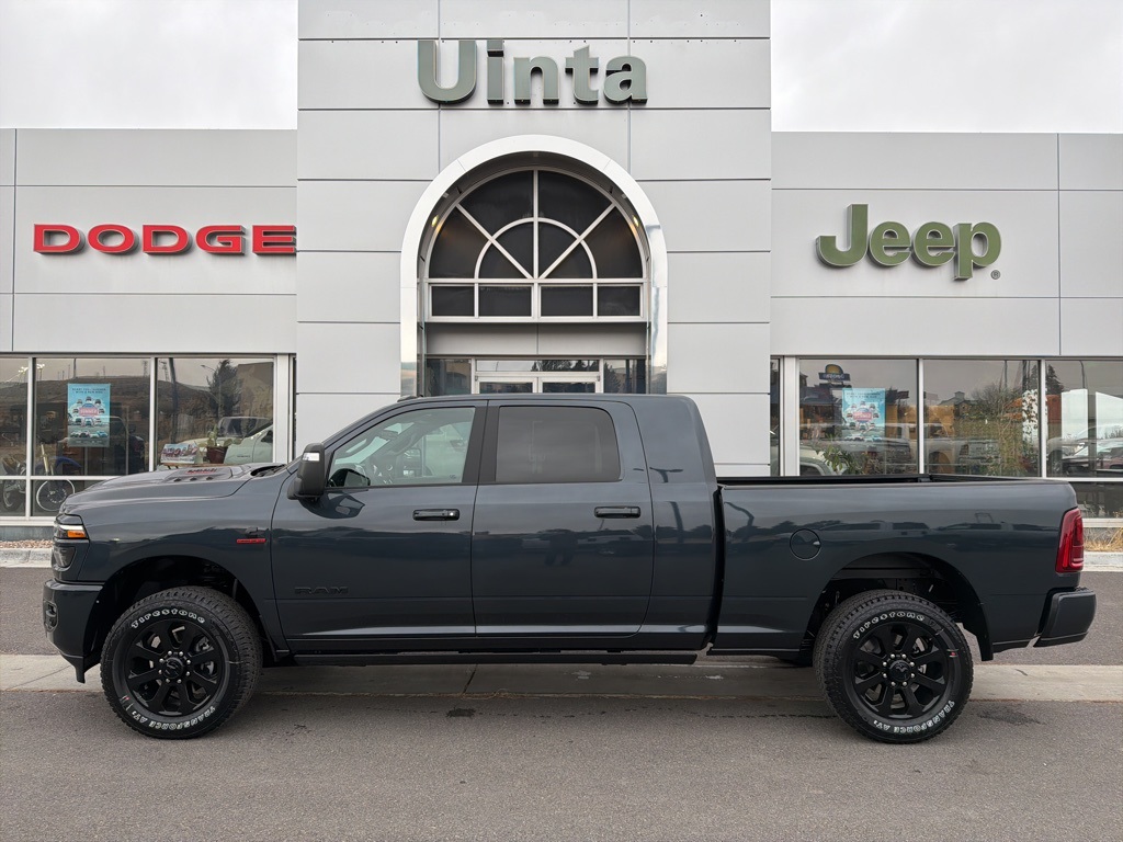 2026 RAM Ram 3500 Pickup Laramie's photo