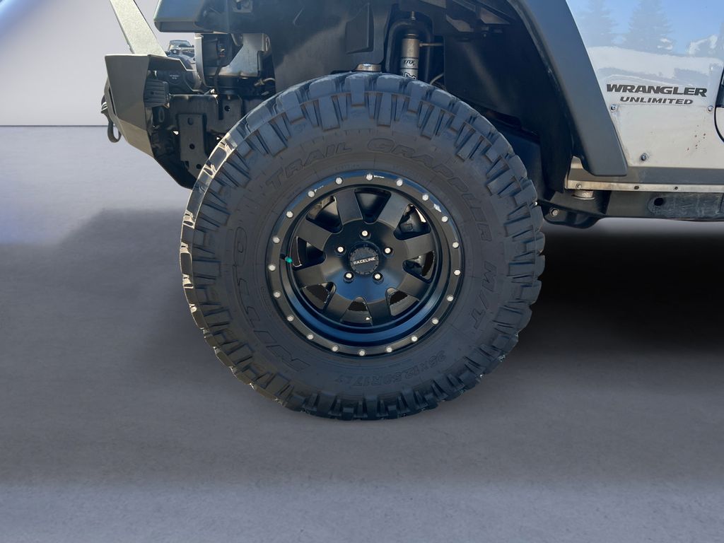 2017 Jeep Wrangler Unlimited Rubicon photo 9