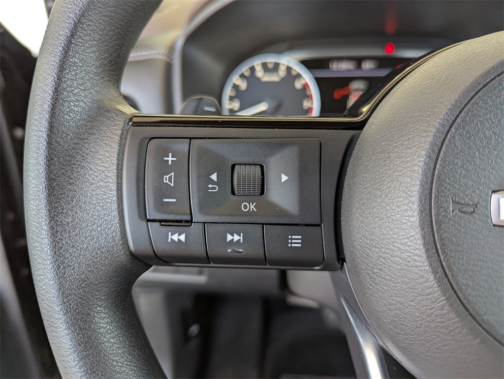 2023 Nissan Rogue SV photo 20