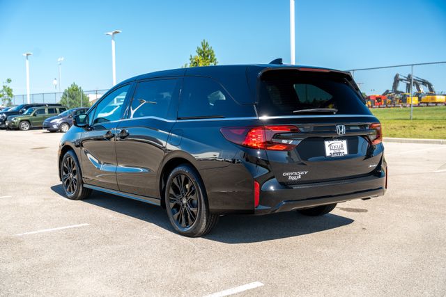 2026 Honda Odyssey photo 5