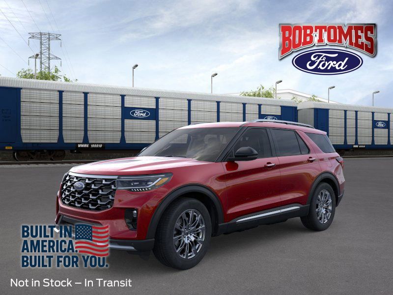 2025 Ford Explorer Platinum's photo