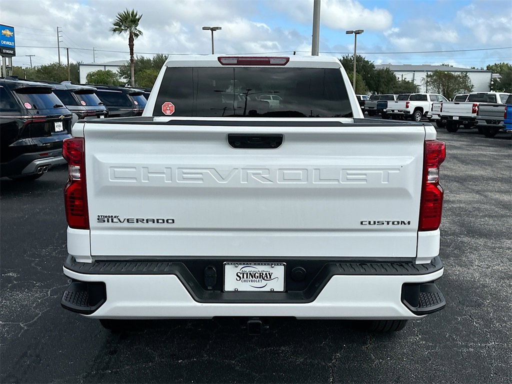 2025 Chevrolet Silverado 1500 Custom photo 5