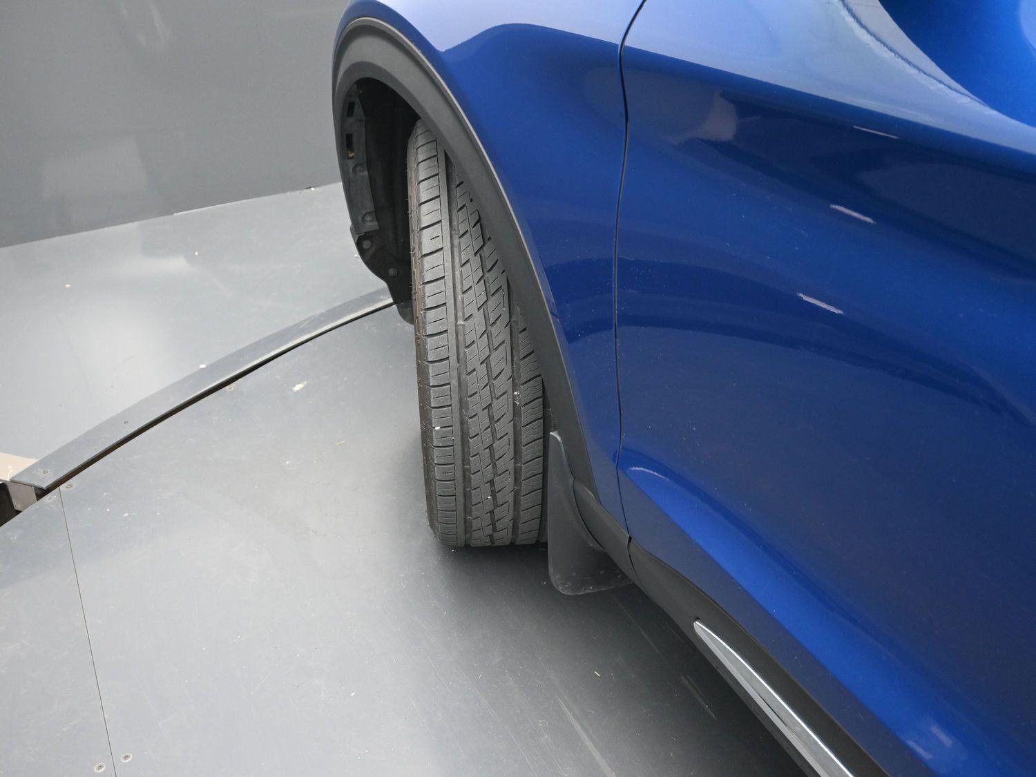 2020 Ford Explorer Limited photo 4