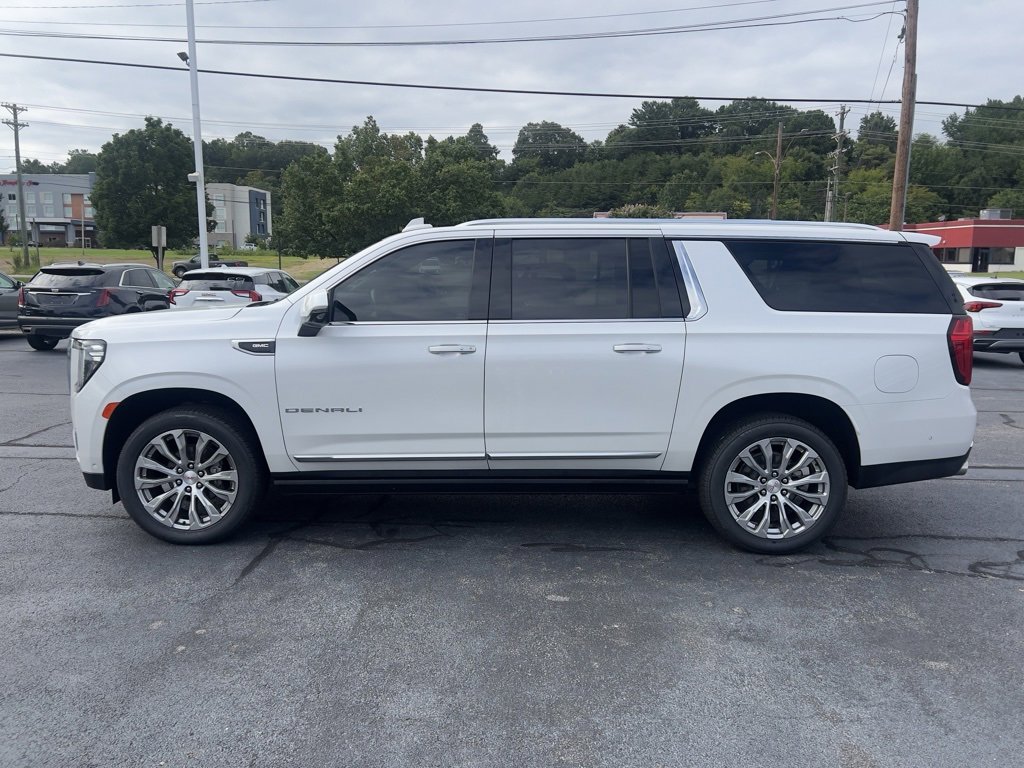 2023 Gmc Yukon XL Denali photo 4