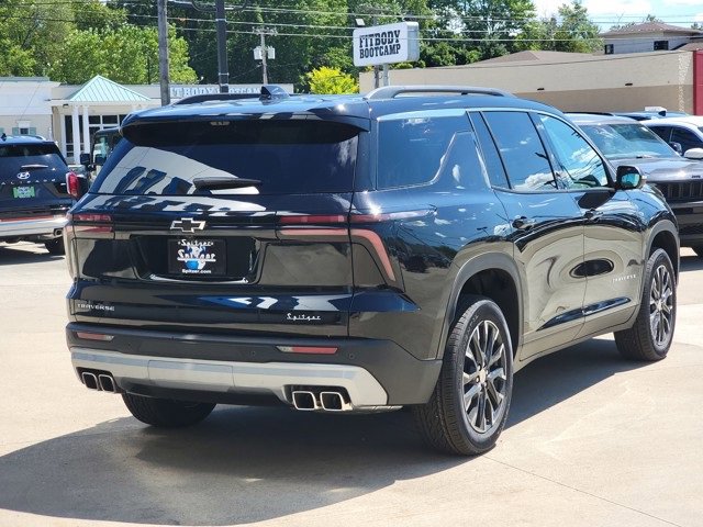 2026 Chevrolet Traverse photo 3