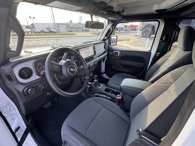 2025 Jeep Wrangler Sport photo 13