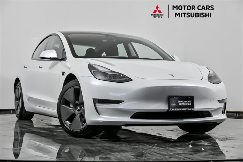 2021 Tesla Model 3 Base's photo