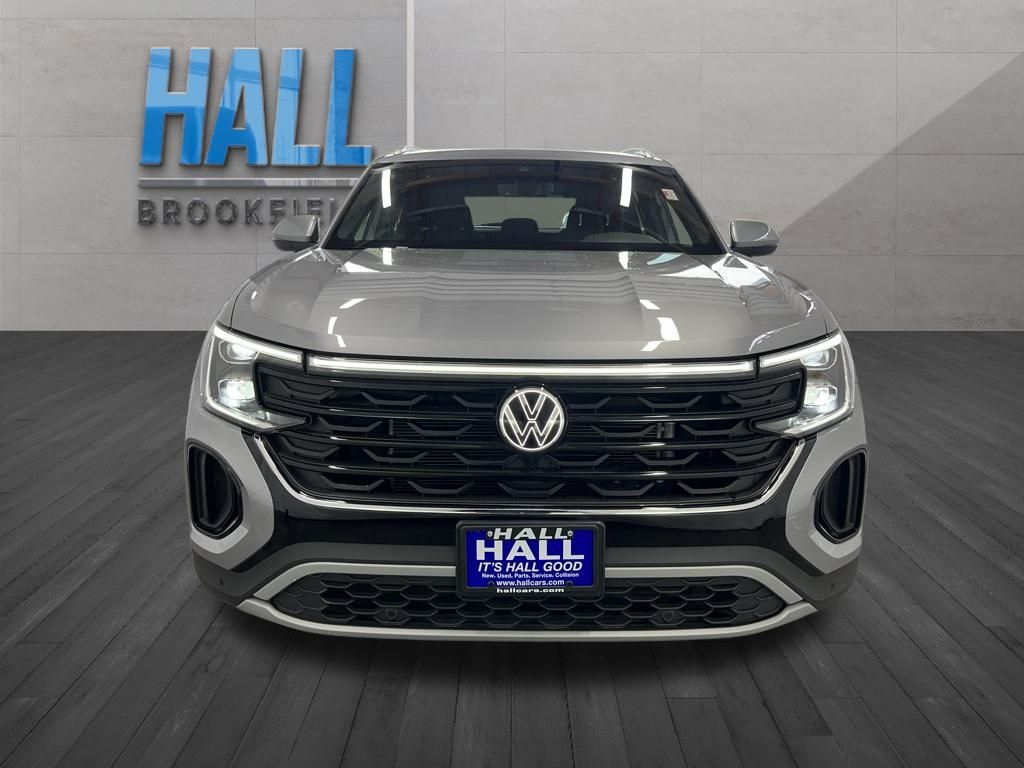 2024 Volkswagen Atlas Cross Sport SE Technology photo 8