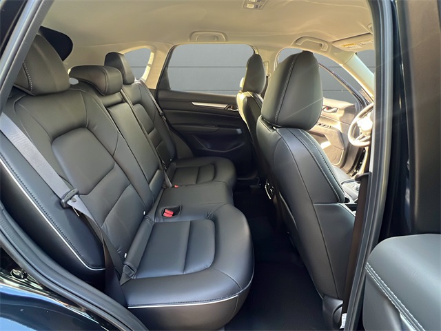2025 Mazda CX-5 2.5 Select photo 31