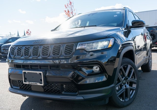 2026 Jeep Compass Limited Altitude's photo