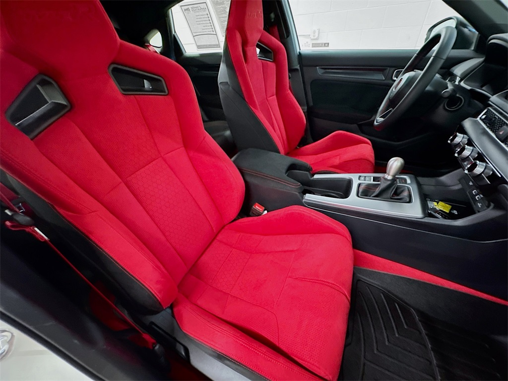 2024 Honda Civic Type R photo 24