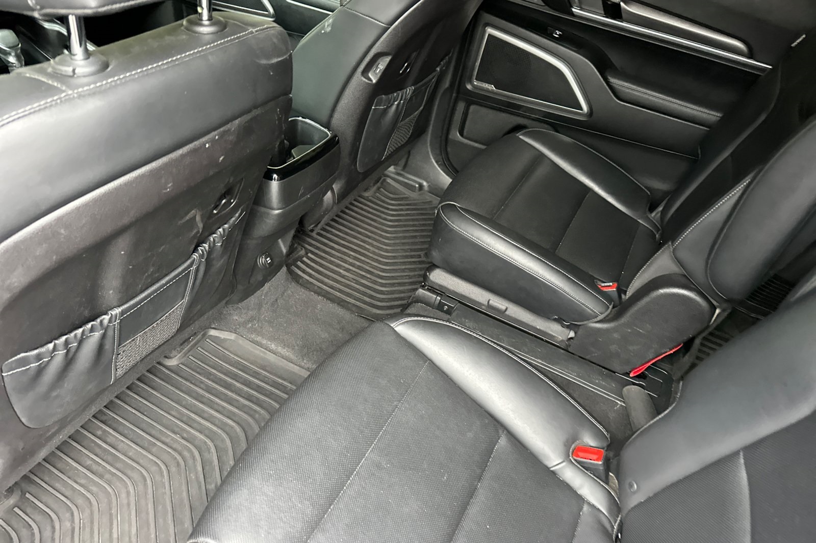 2023 Kia Telluride S photo 13