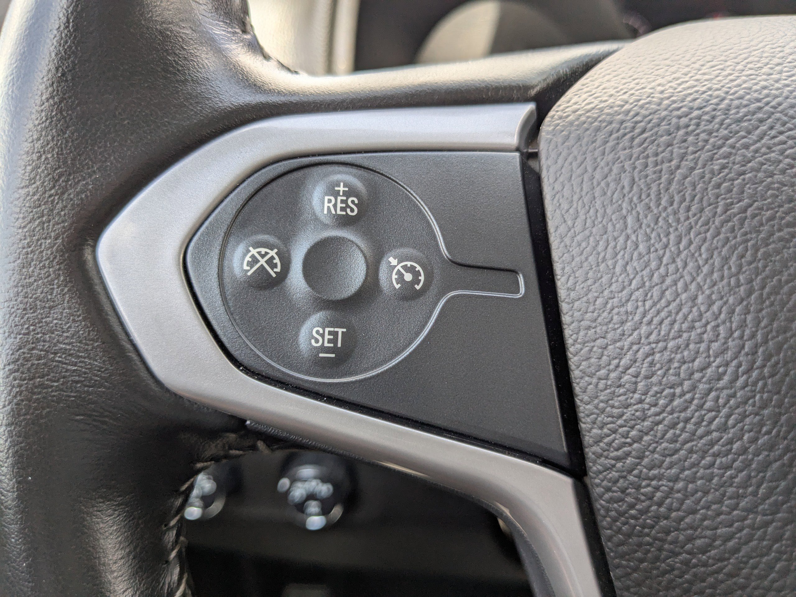 2022 Chevrolet Colorado LT photo 20