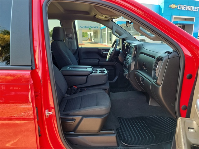 2024 Chevrolet Silverado 1500 Custom photo 13