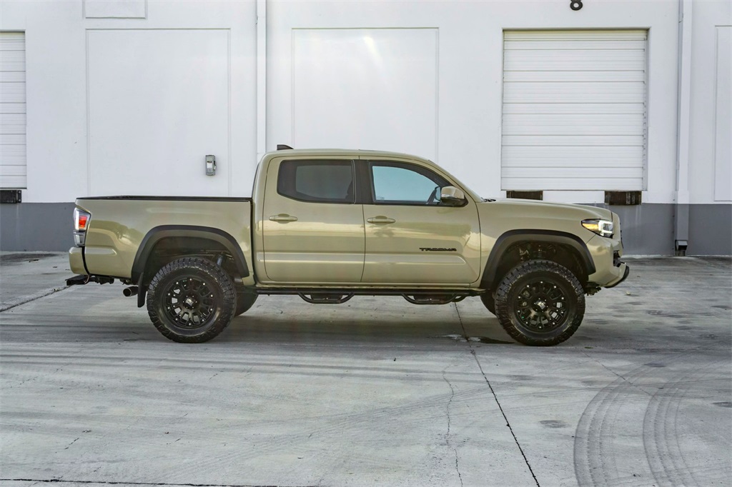 2020 Toyota Tacoma TRD Off-Road photo 4