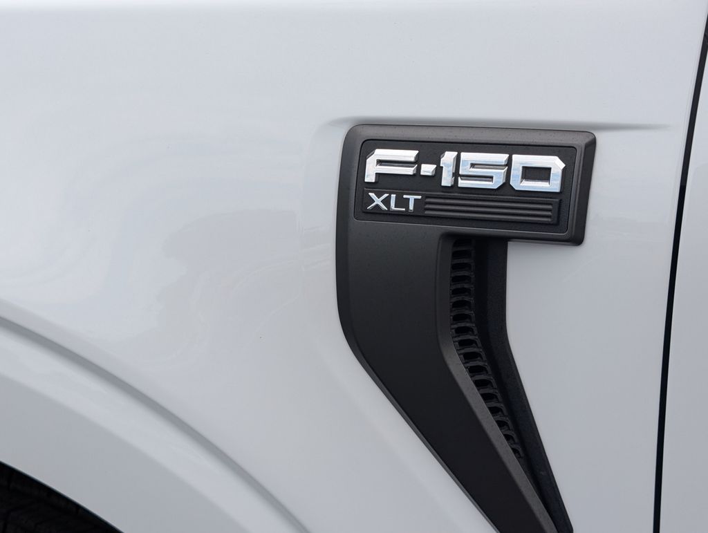 2023 Ford F-150 XLT photo 21