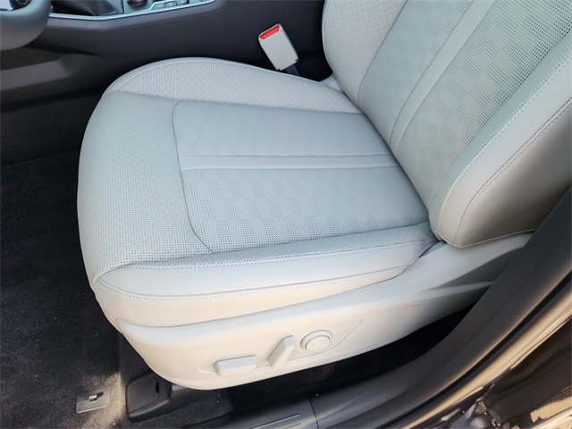 2025 Kia Sorento S photo 11