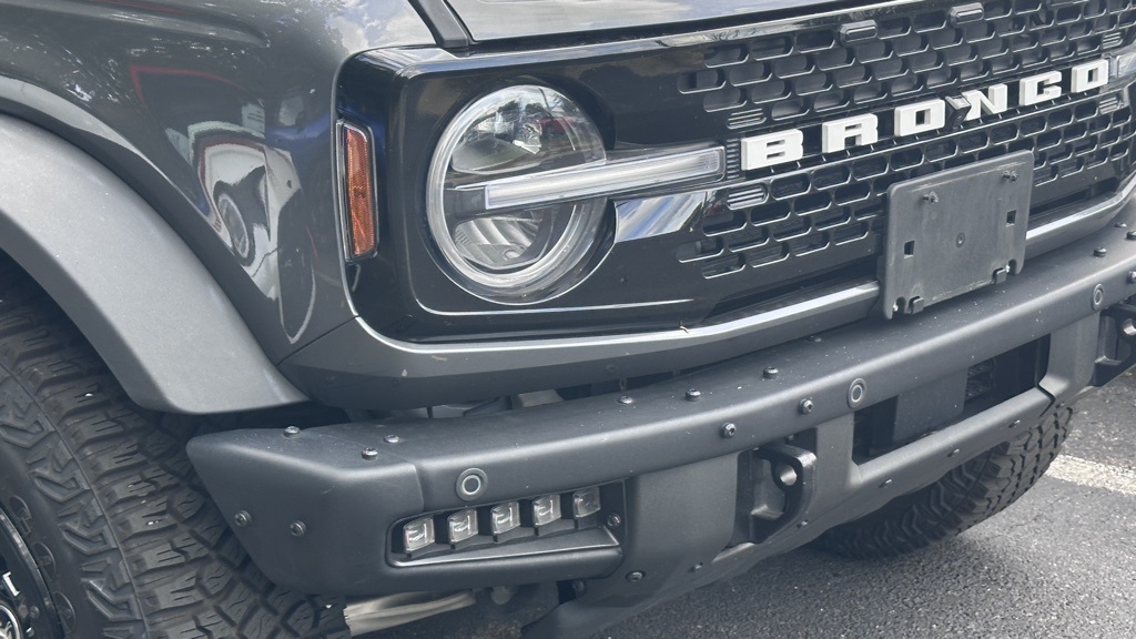 2024 Ford Bronco Wildtrak photo 2