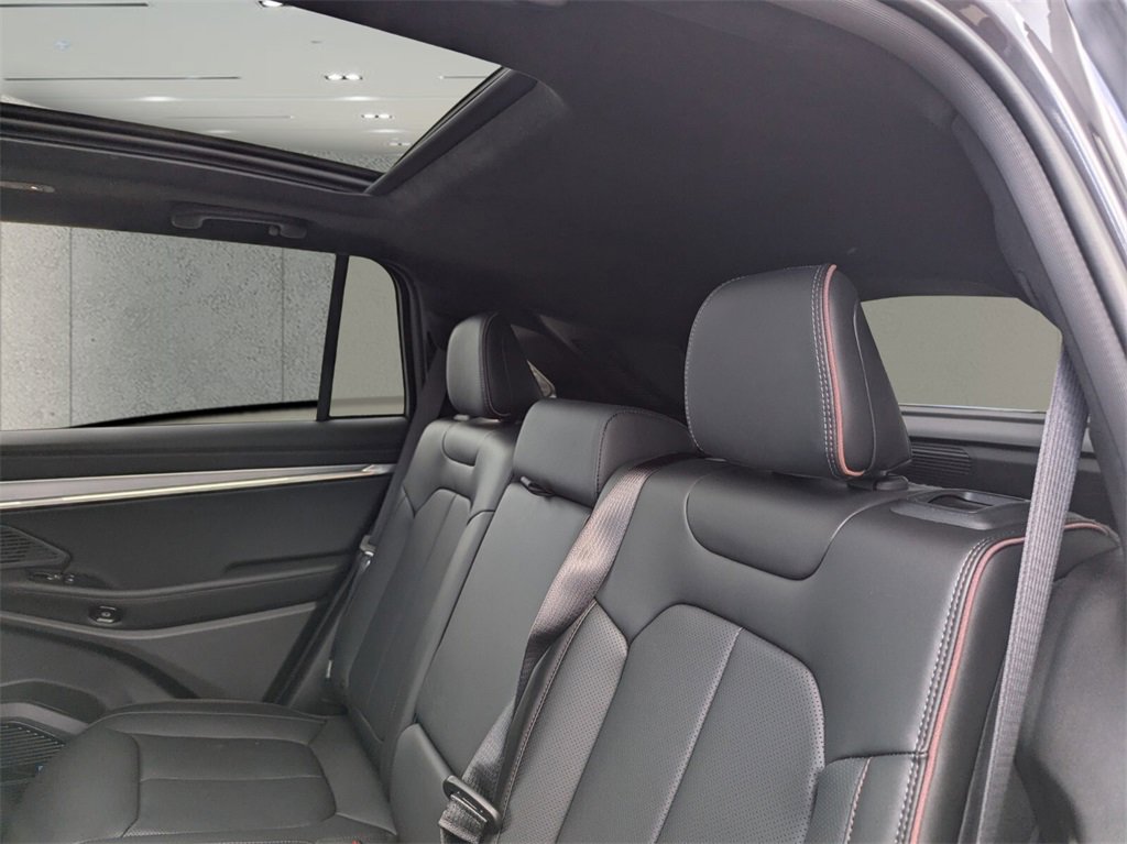 2025 Jeep Wagoneer S Launch Edition photo 7