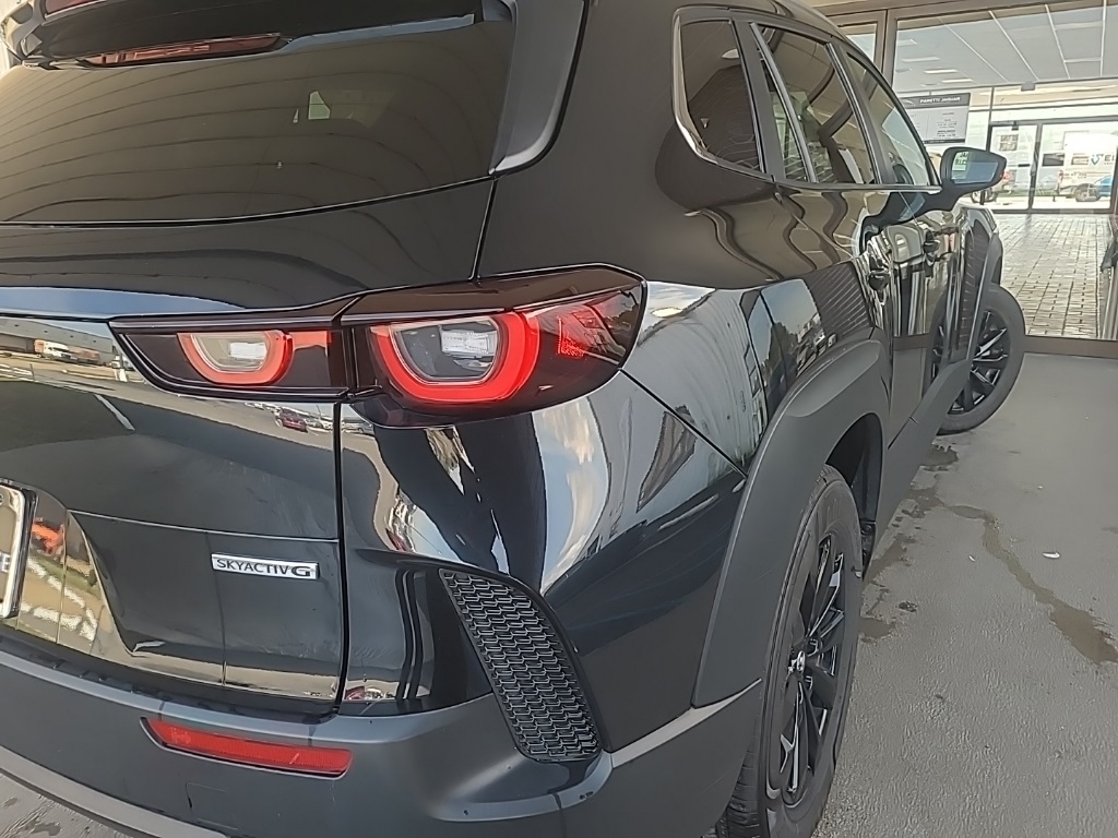 2025 Mazda CX-50 2.5 S Premium photo 4