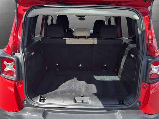2015 Jeep Renegade Sport photo 12
