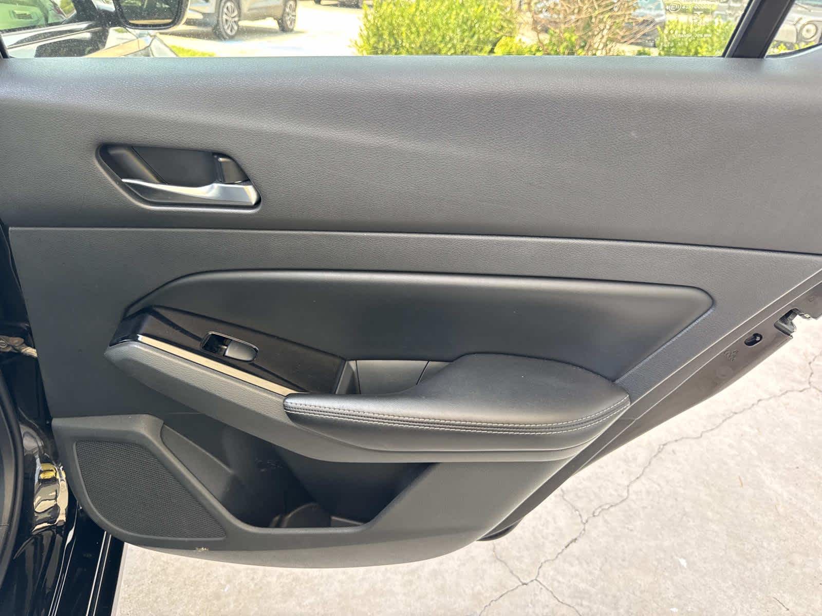 2021 Nissan Altima 2.5 SV photo 18