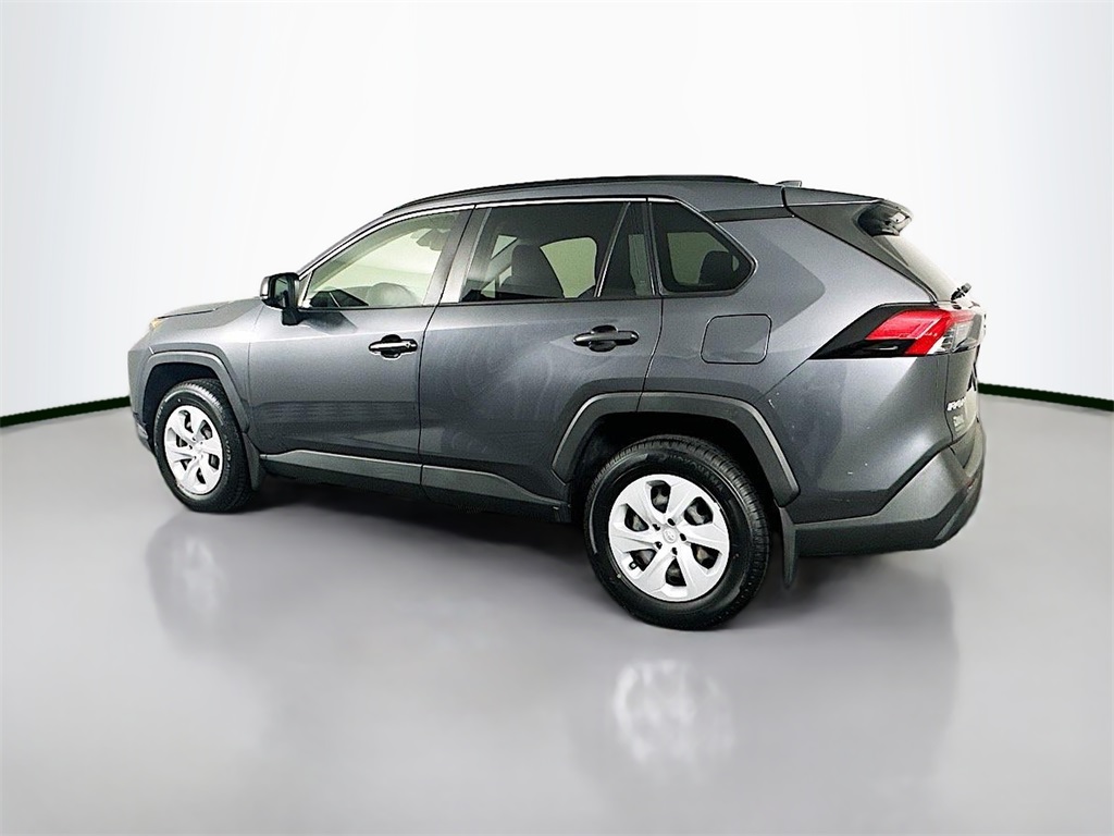 2019 Toyota RAV4 LE photo 7