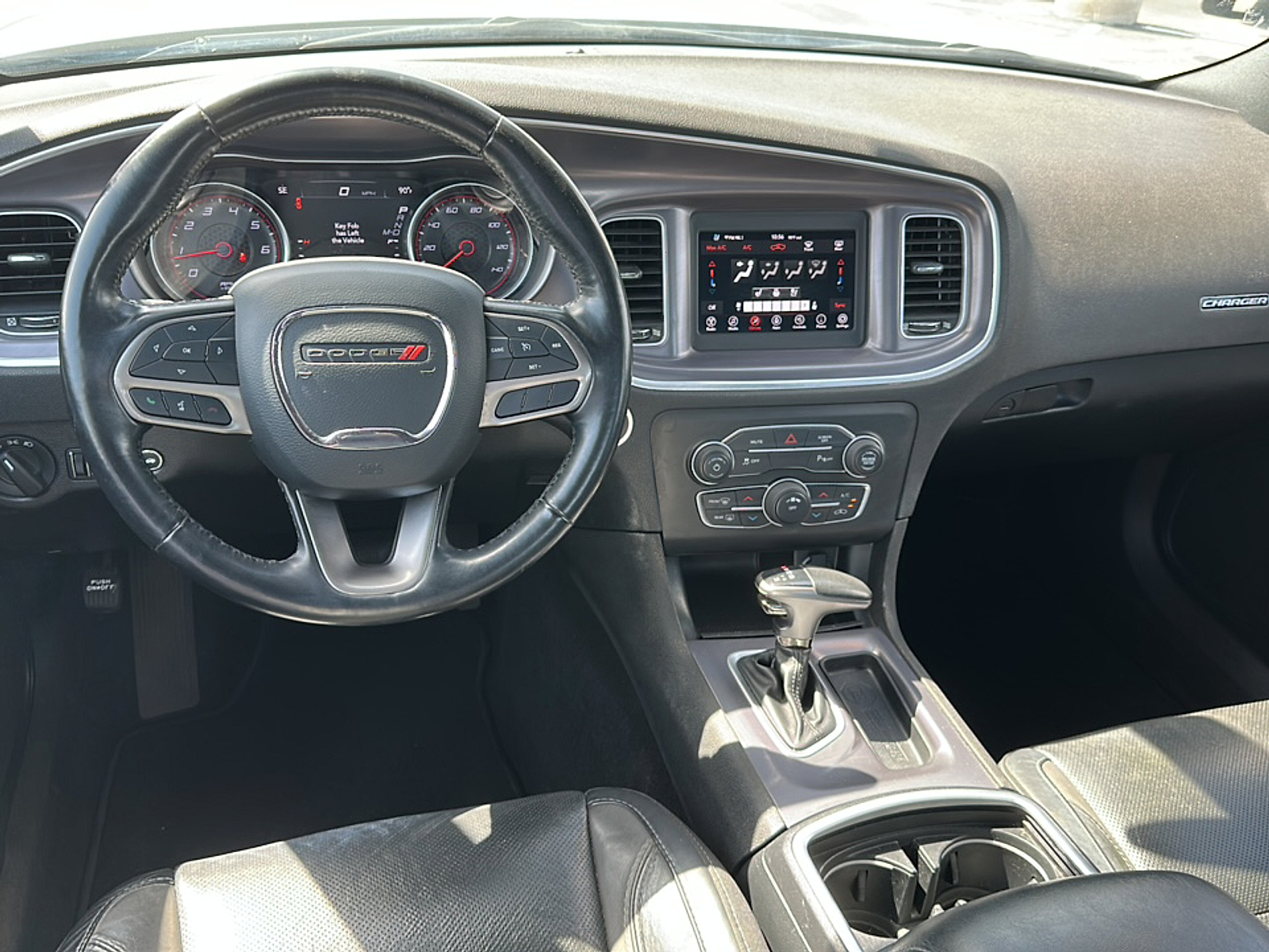 2021 Dodge Charger SXT photo 4