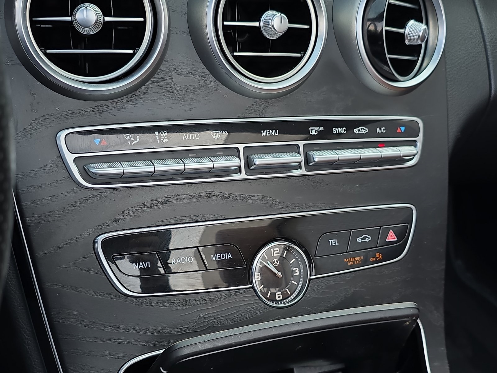 2020 Mercedes Benz C 300 photo 18