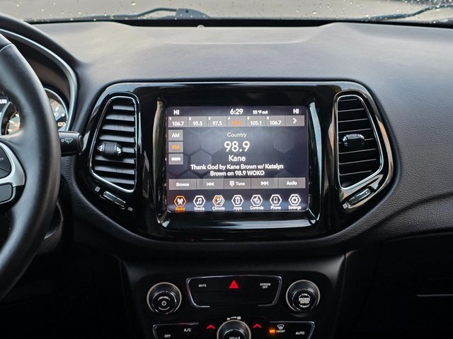 2019 Jeep Compass Limited photo 16