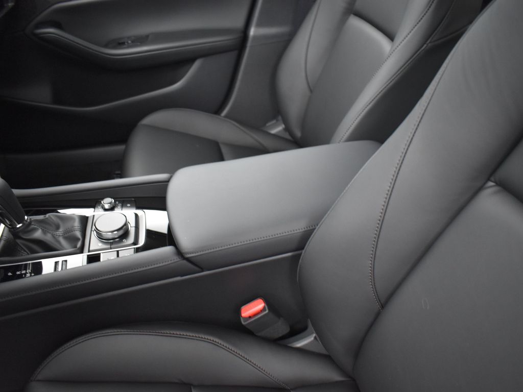 2025 Mazda Mazda3 Sedan 2.5 Select Sport photo 11