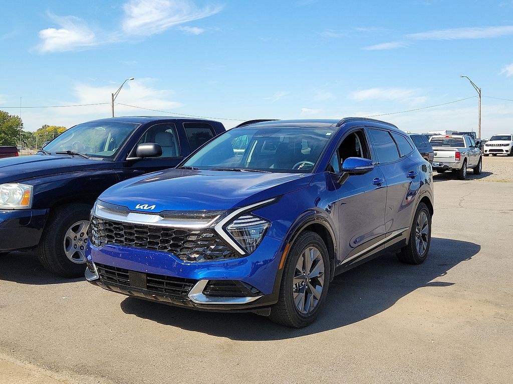 2025 Kia Sportage SX photo 2