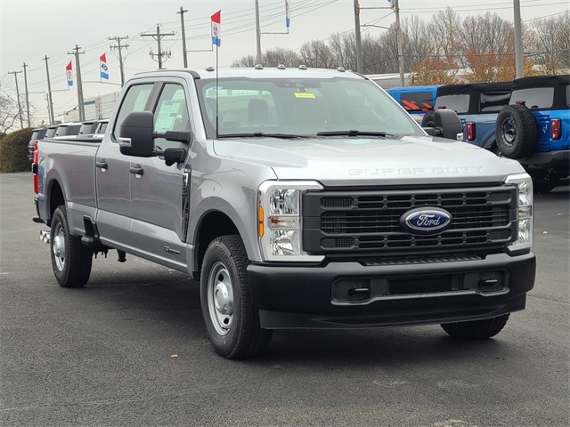2024 Ford F-350 XL photo 2