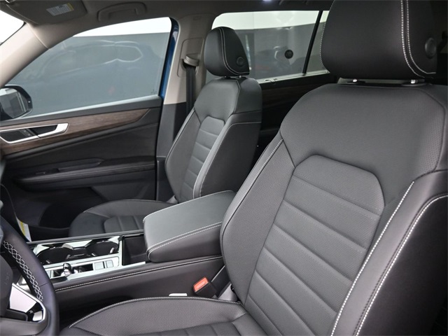 2025 Volkswagen Atlas SEL photo 25